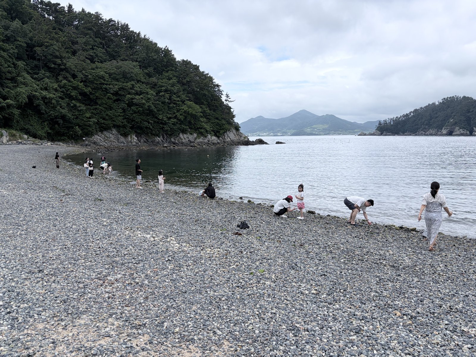 리조트 앞 프라이빗 몽돌해변